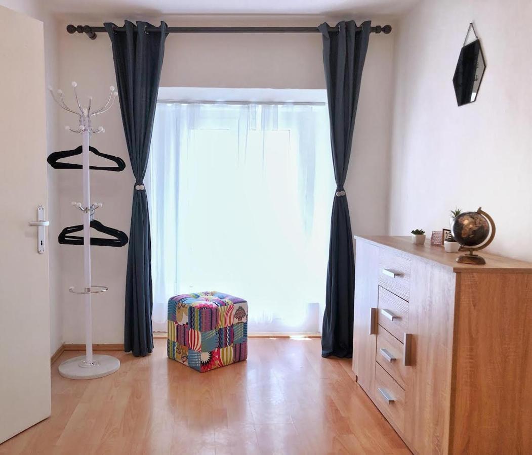 1Br Apartment On The Most Beautiful Street In Ljubljana Center Zewnętrze zdjęcie